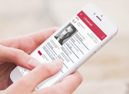 mObywatel dla iOS dopiero dostał obsługę legitymacji